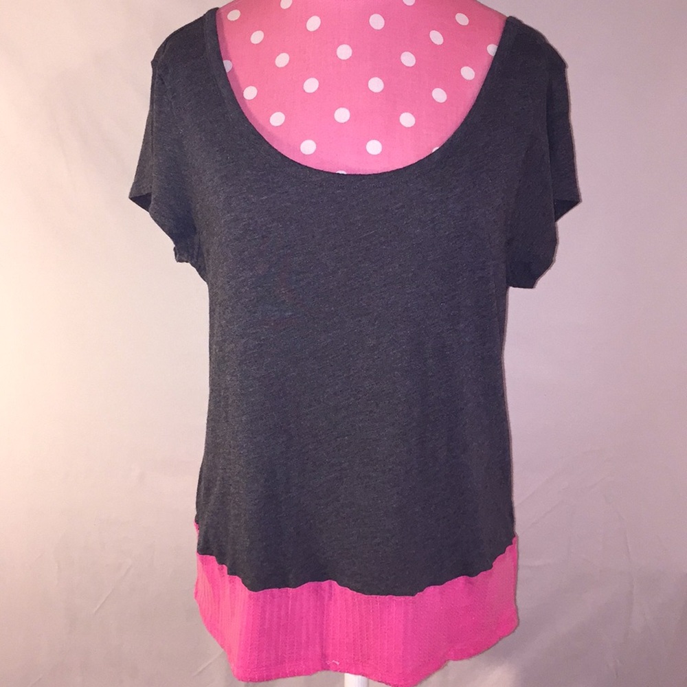 GAP Sz M gry short Slav shirt top w ht pk sequin